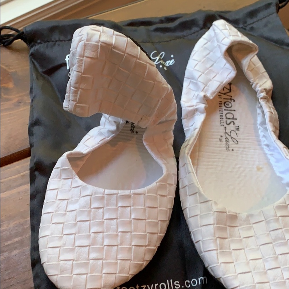 Fold up shoes